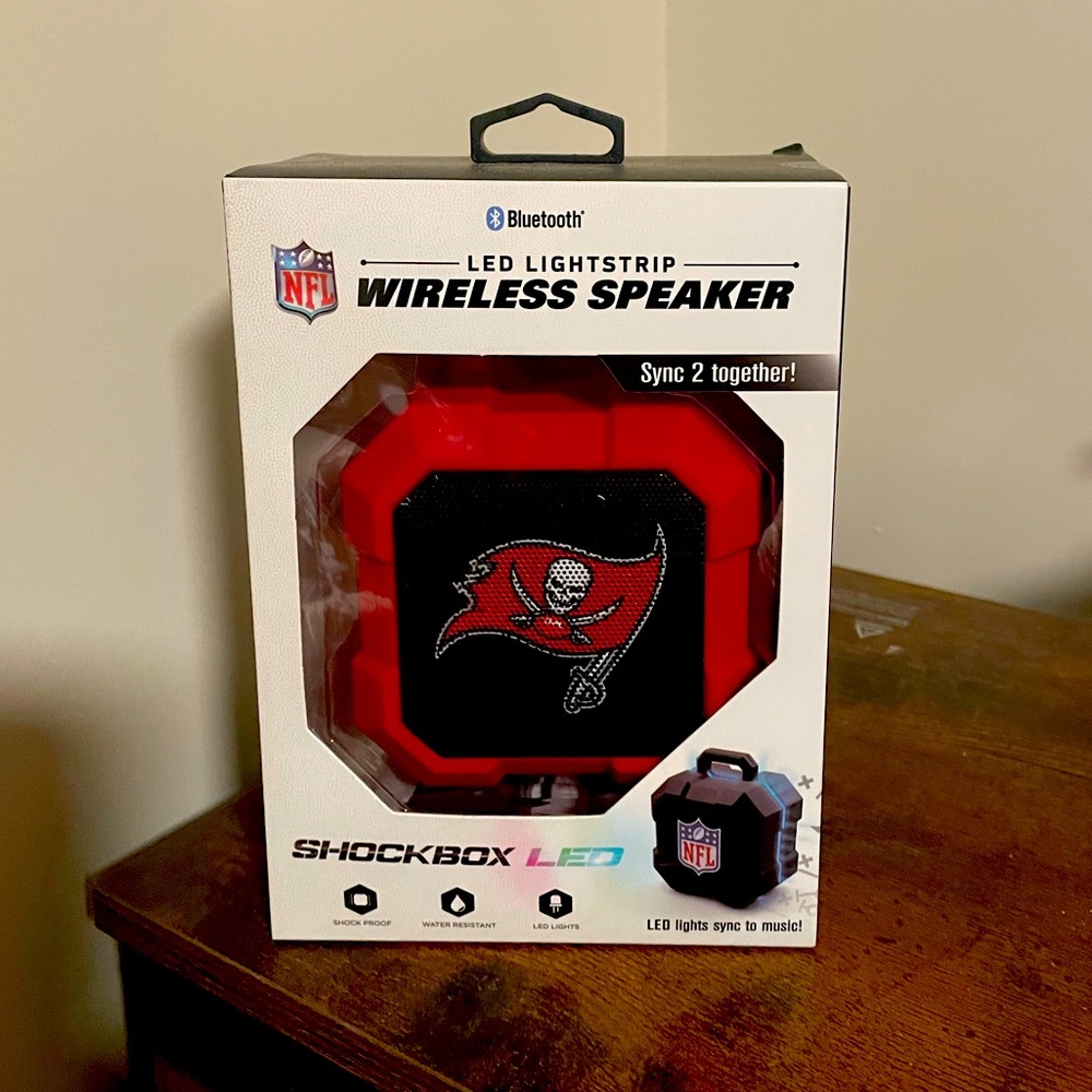 SOAR SHOCKBOX BUCANEERS NEVER OPENED